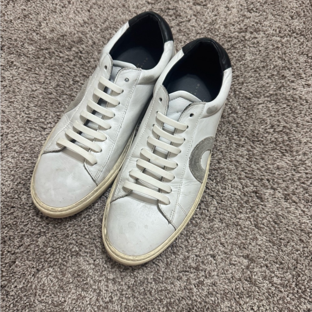Oliver Cabell Women's White and Gray Sneakers
